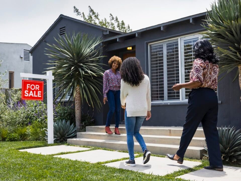 Should you use a 401(k) to buy a home? Trump's 'not a huge fan' 6 Should you use a 401(k) to buy a home? Trump's 'not a huge fan'